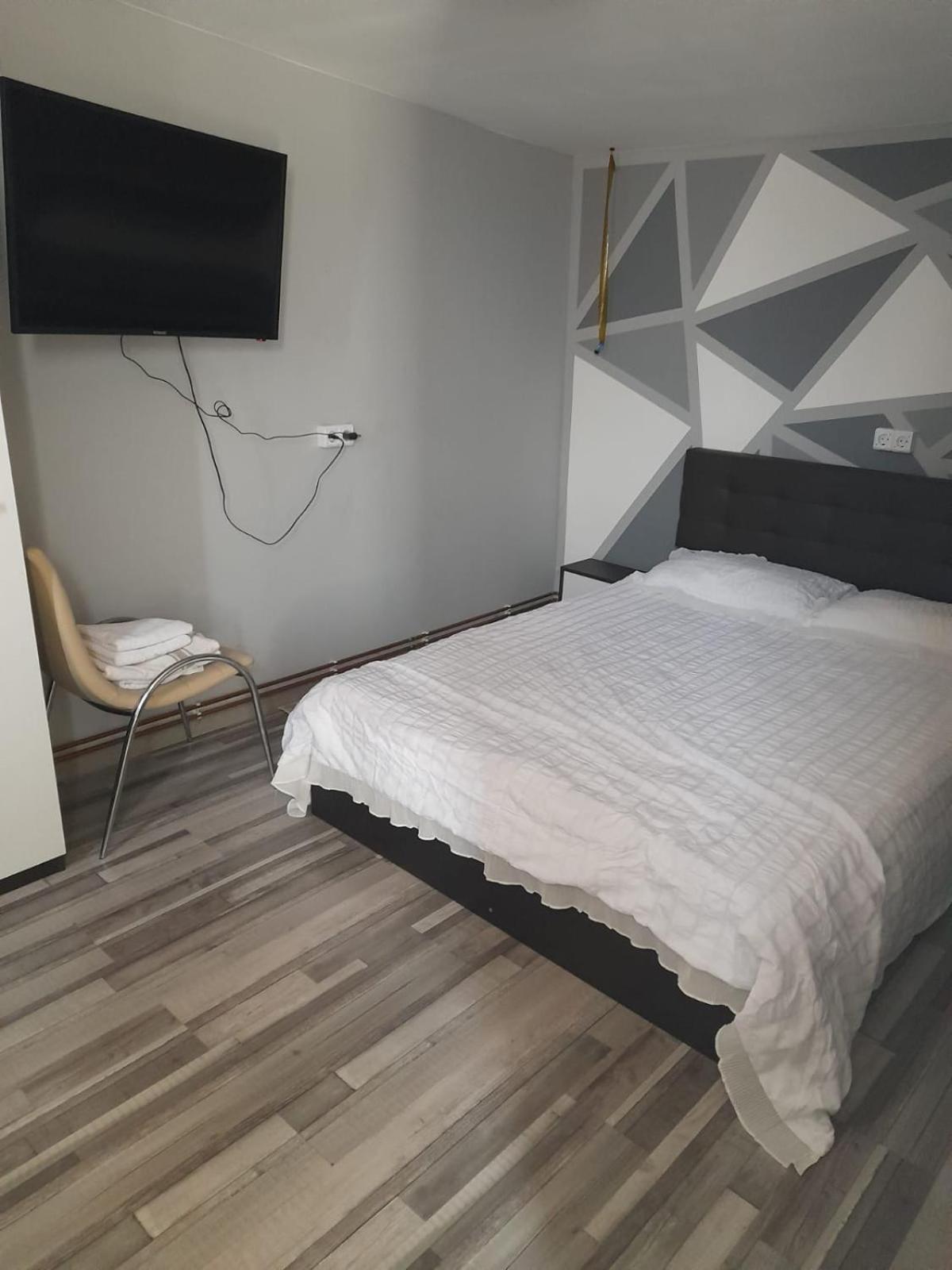 Appartamento Garsoniera Sic Zona Terapia Zona Linistita La Casa Cu Parcare Cluj-Napoca Esterno foto
