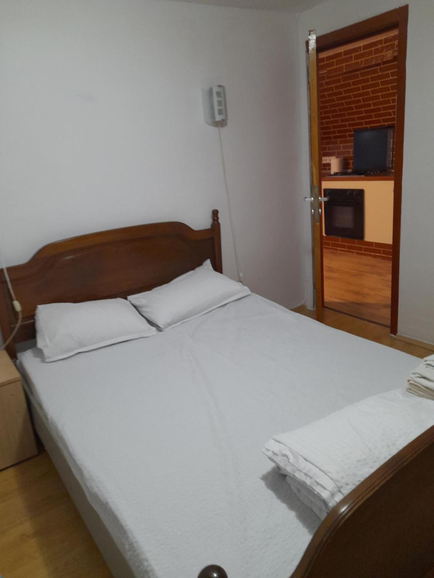 Appartamento Garsoniera Sic Zona Terapia Zona Linistita La Casa Cu Parcare Cluj-Napoca Esterno foto